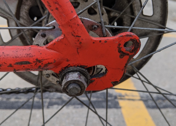 Rear wheel mount