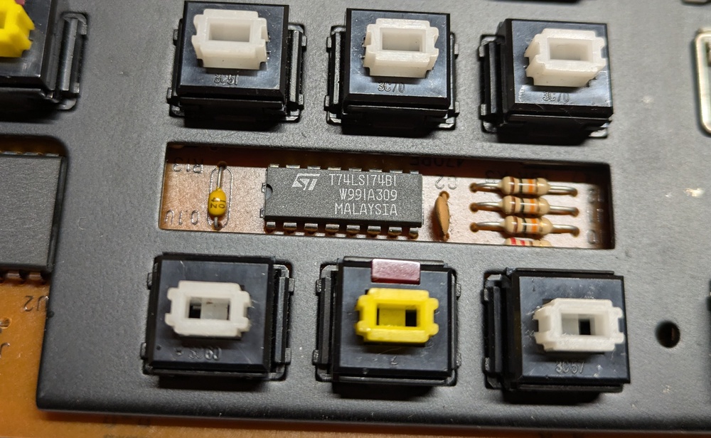 T74LS174B1