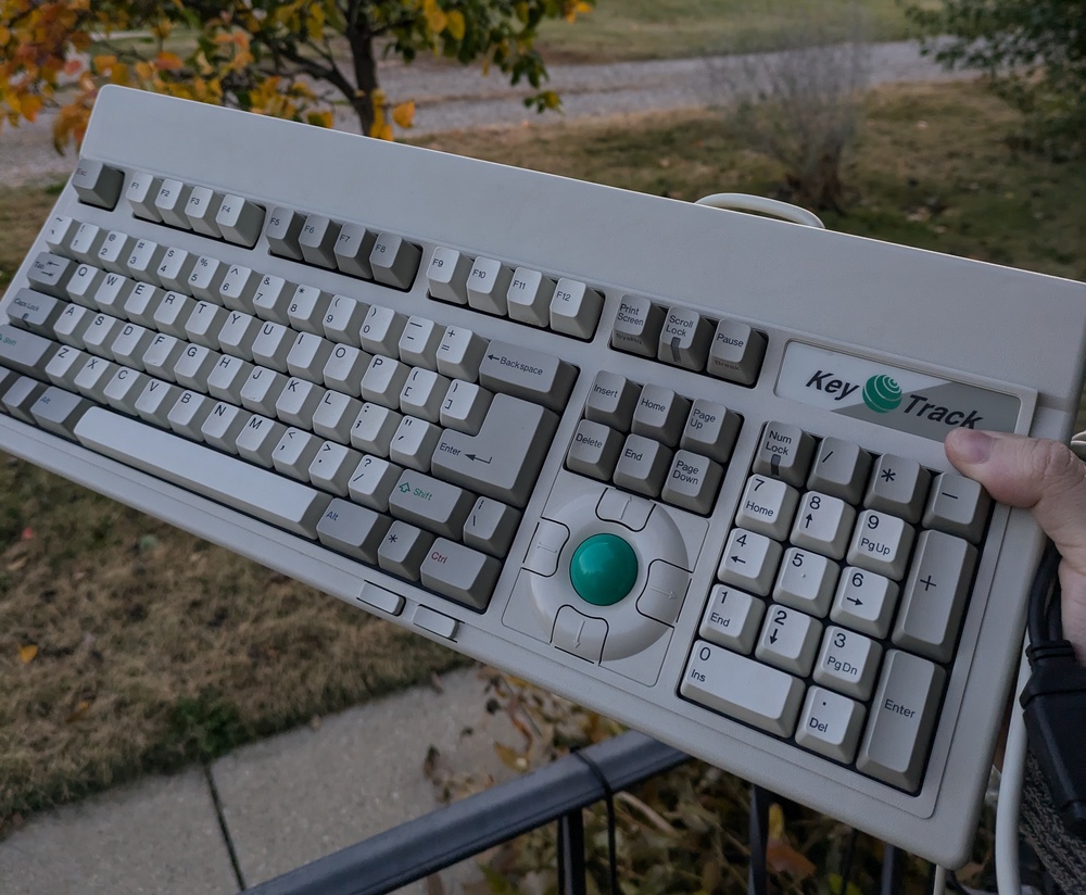 Focus FK-7000P Keyboard Cleaning