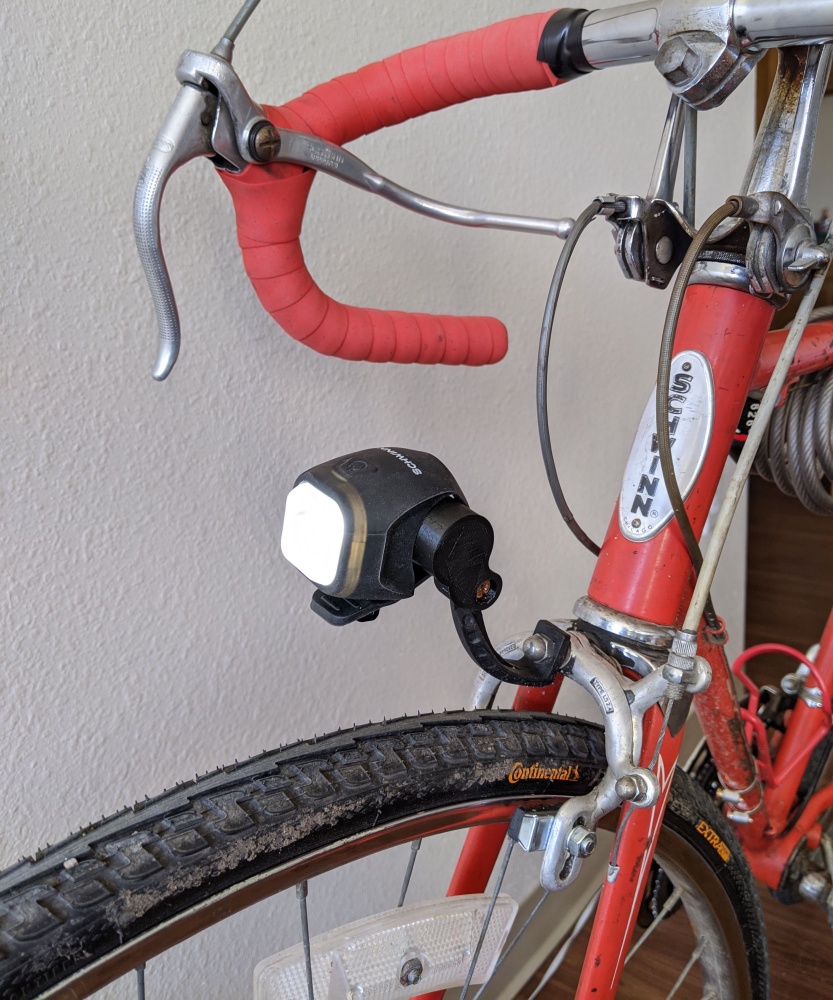 Front mount with light